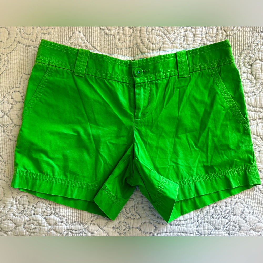 EUC Lilly Pulitzer shorts in solid green